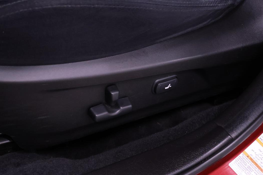 SUBARU Outback 2012