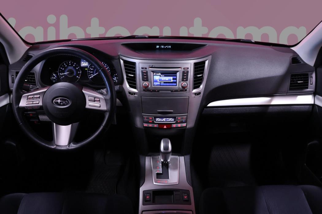 SUBARU Outback 2012