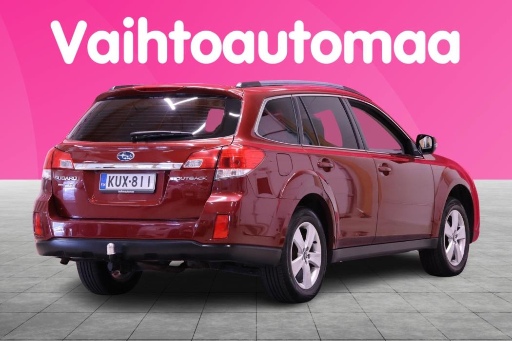 SUBARU Outback 2012