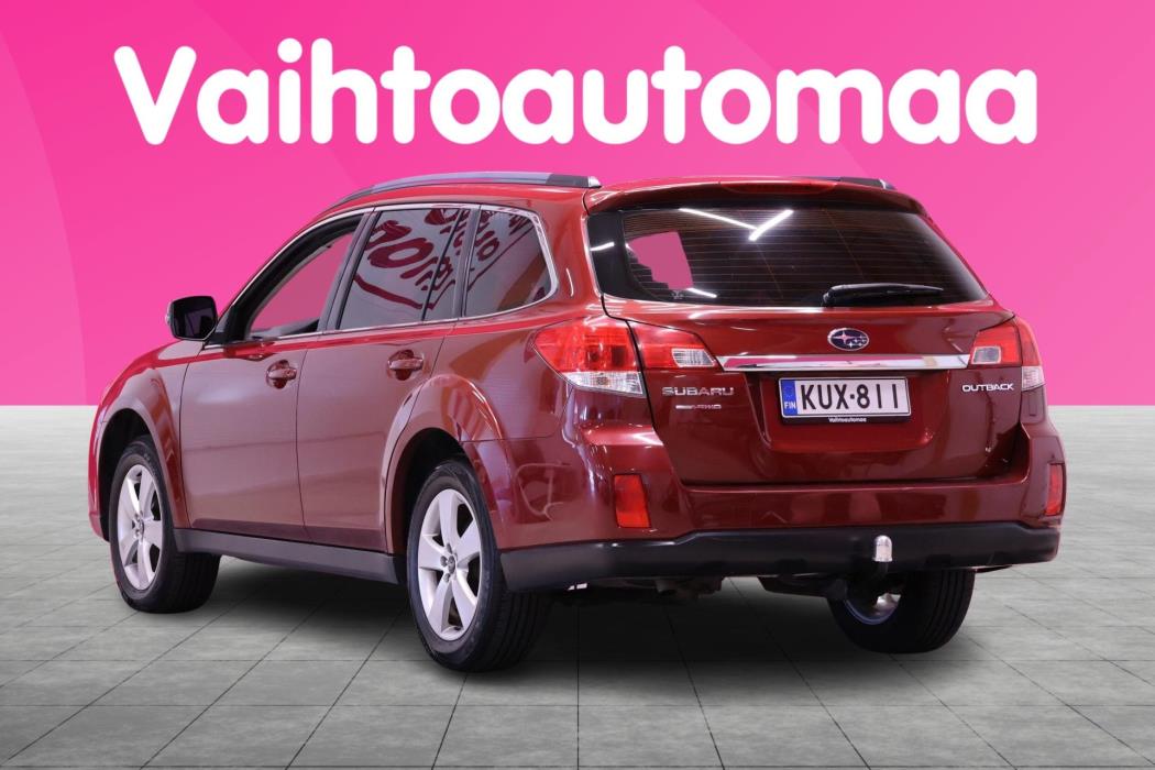SUBARU Outback 2012