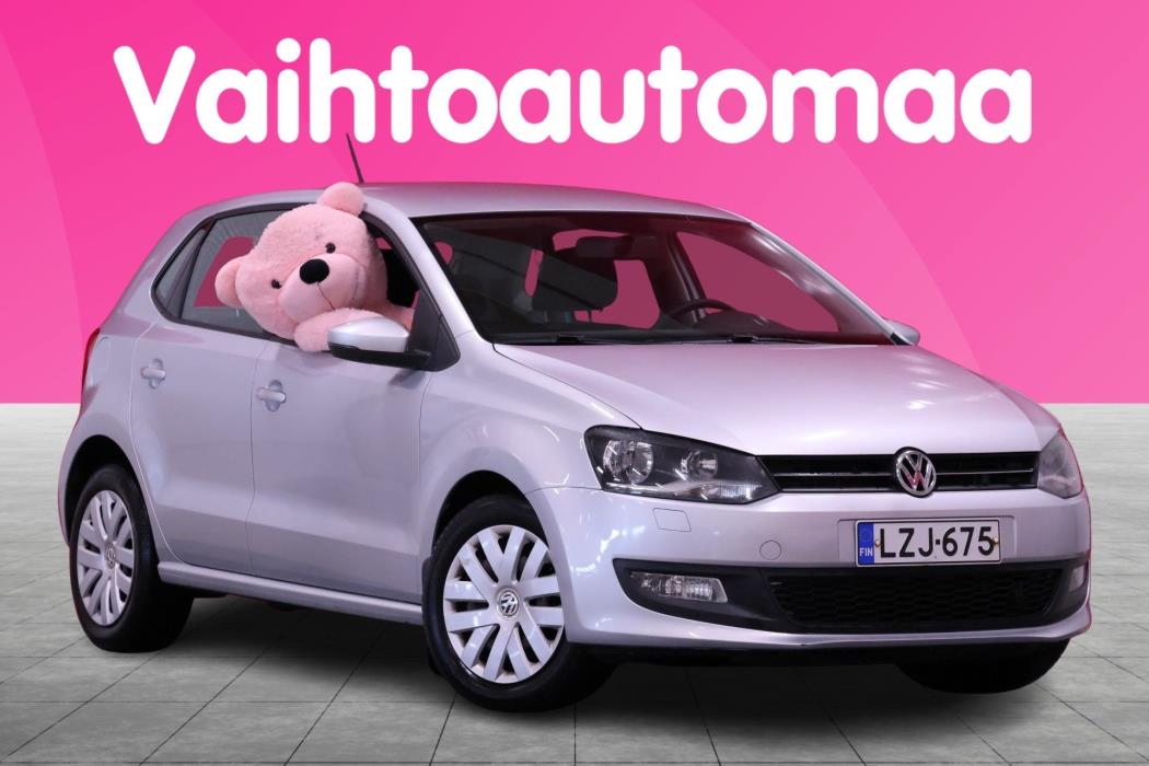 VOLKSWAGEN Polo 2011