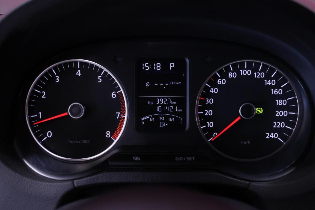 VOLKSWAGEN Polo 2011