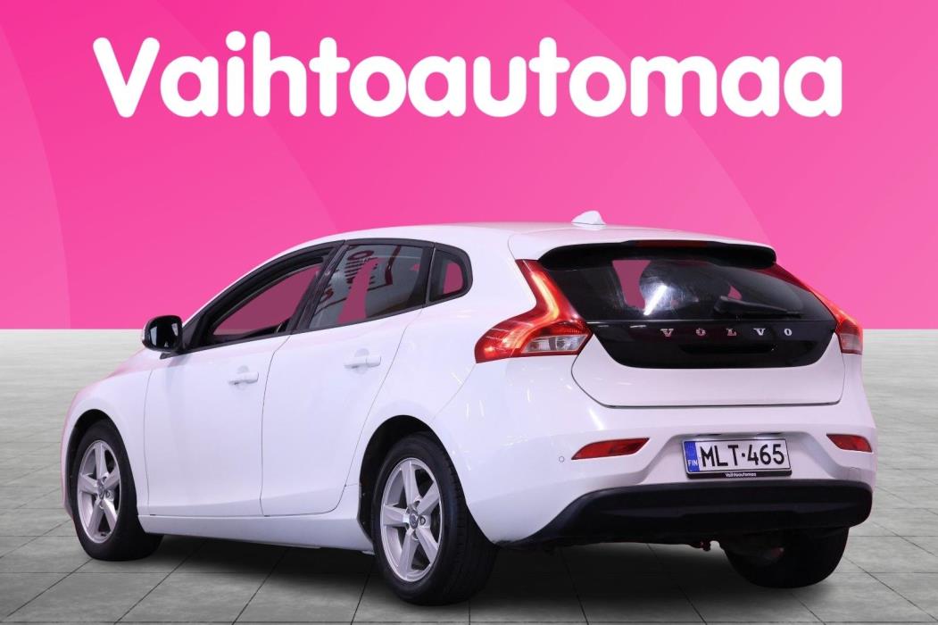 VOLVO V40 2014