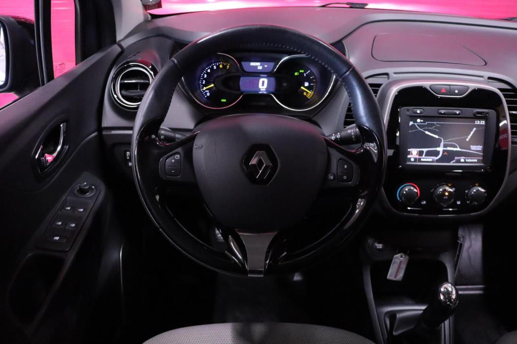 RENAULT Captur 2015
