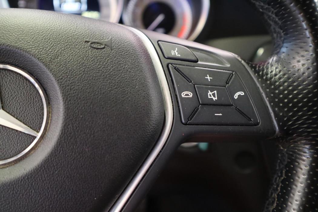 MERCEDES-BENZ C 2012