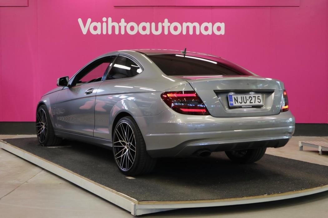 MERCEDES-BENZ C 2012