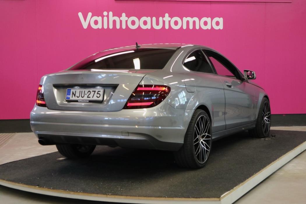 MERCEDES-BENZ C 2012