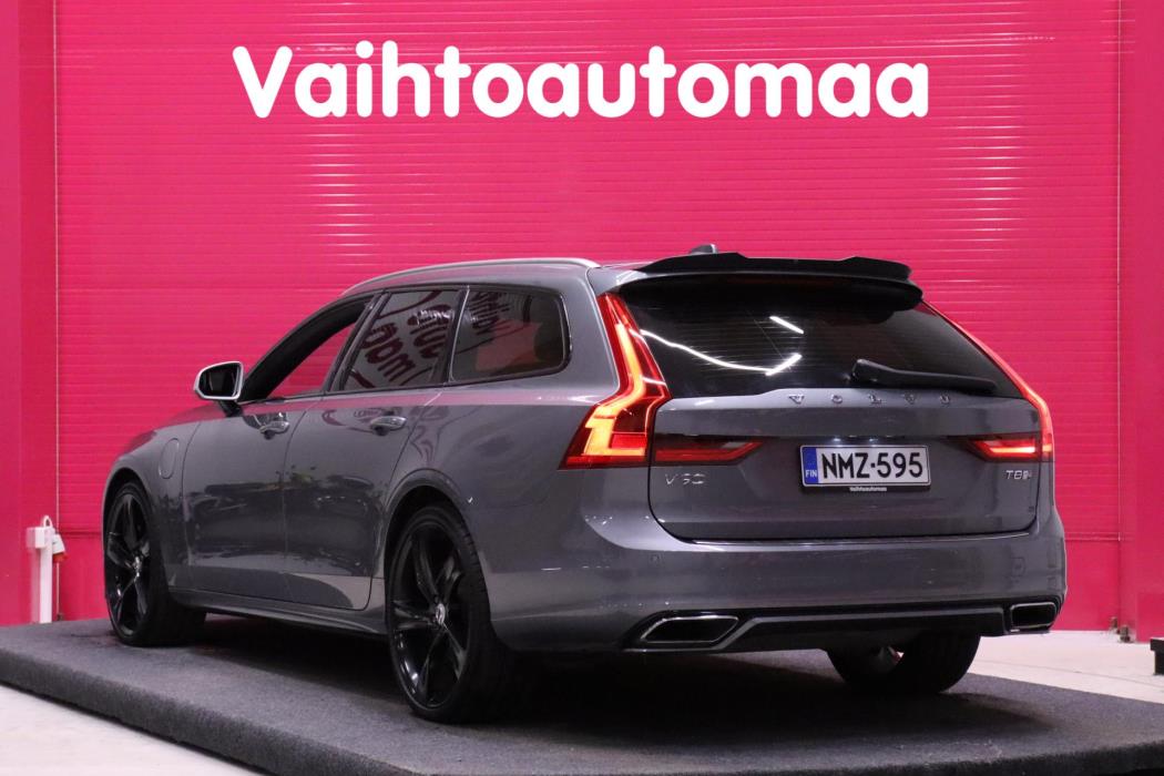 VOLVO V90 2019