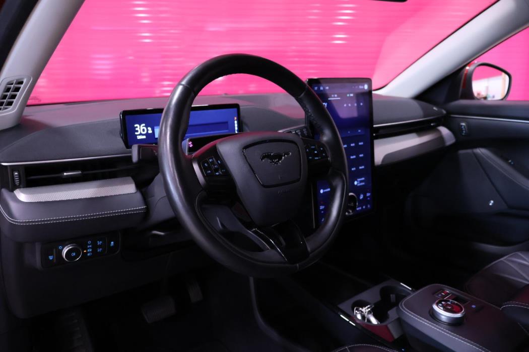 FORD Mustang Mach-E 2021