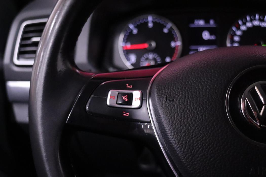 VOLKSWAGEN Amarok 2018