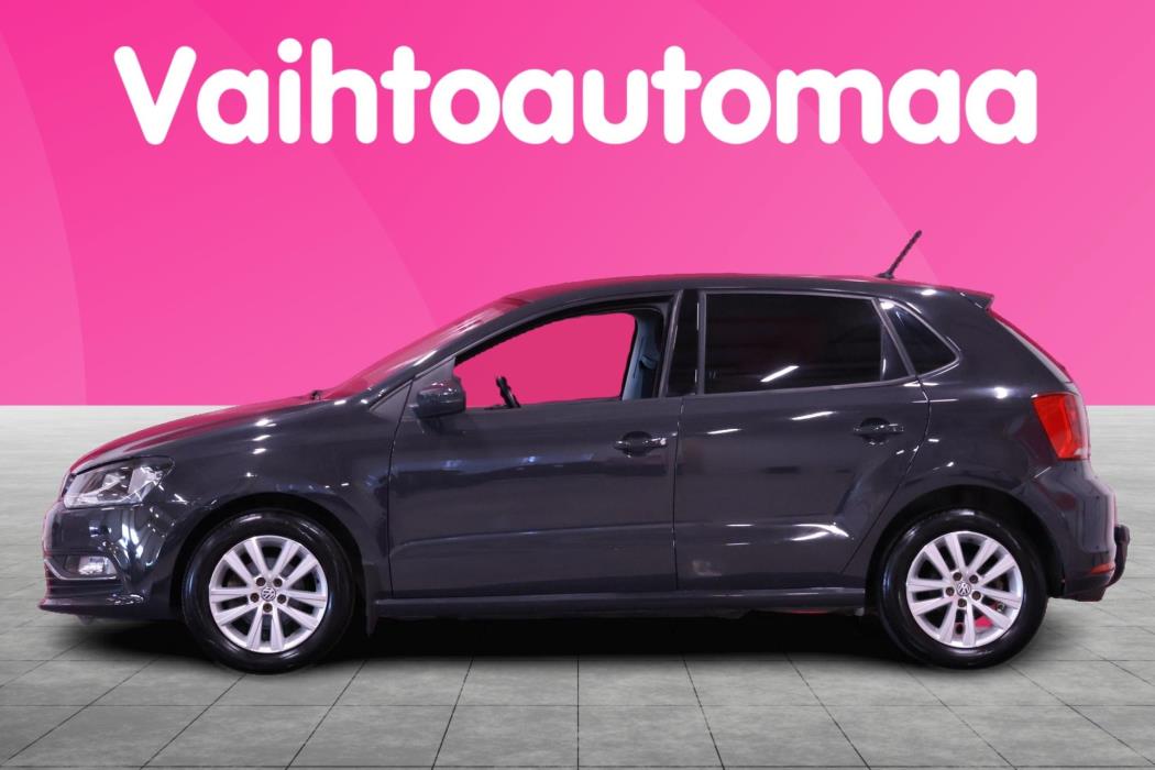 VOLKSWAGEN Polo 2015