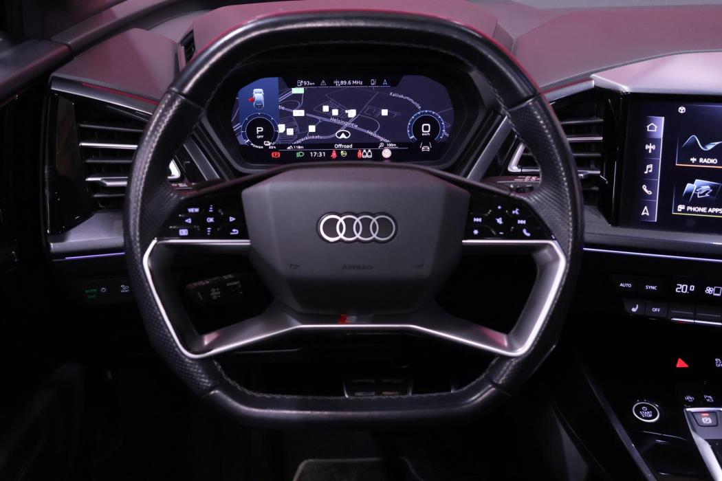 AUDI Q4 e-tron 2022