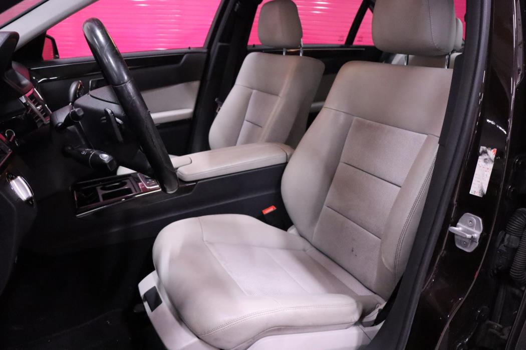 MERCEDES-BENZ E 2009