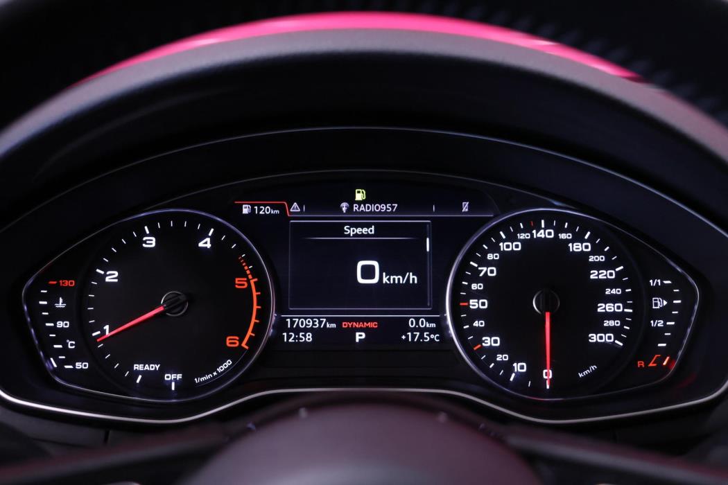 AUDI A4 2017