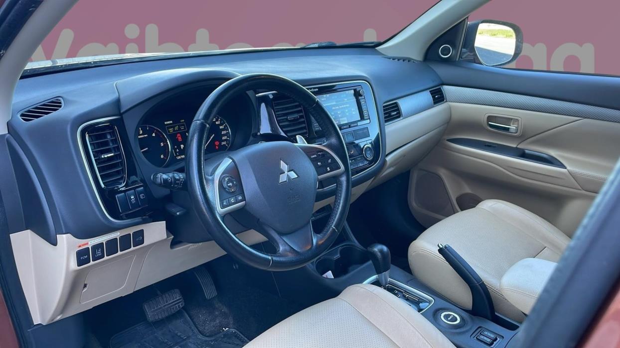 MITSUBISHI Outlander 2013