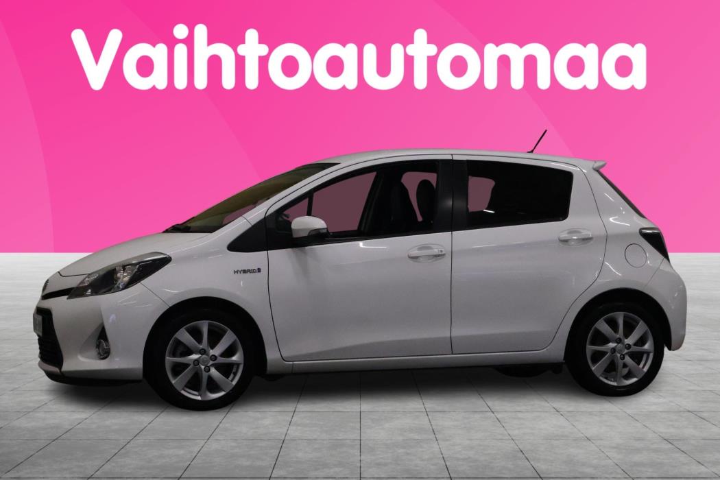 TOYOTA Yaris 2013