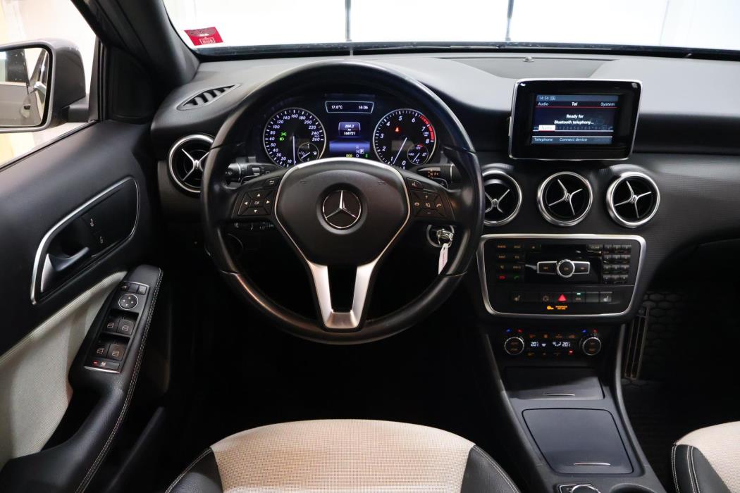 MERCEDES-BENZ A 2014