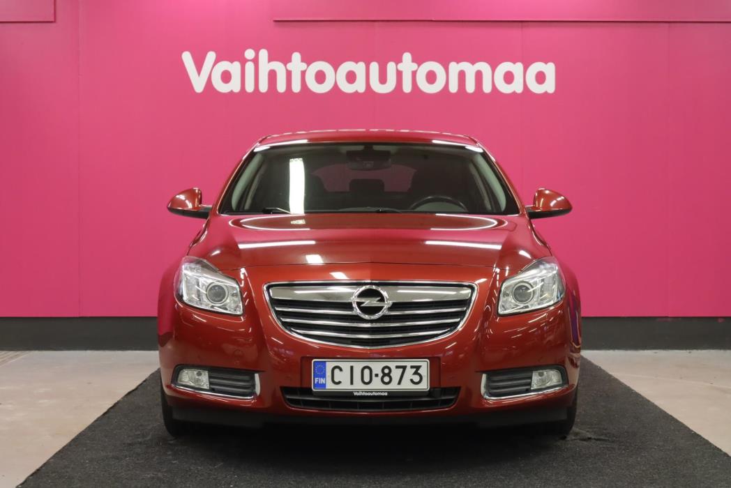 OPEL Insignia 2012