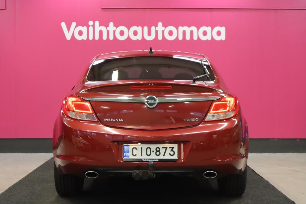 OPEL Insignia 2012