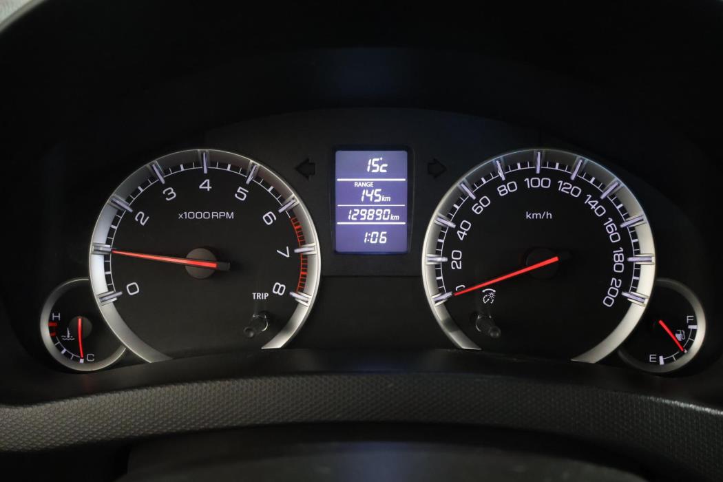 SUZUKI Swift 2013