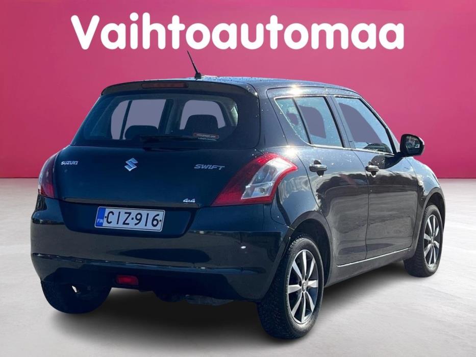 SUZUKI Swift 2013