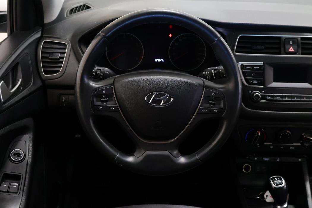 HYUNDAI i20 2020