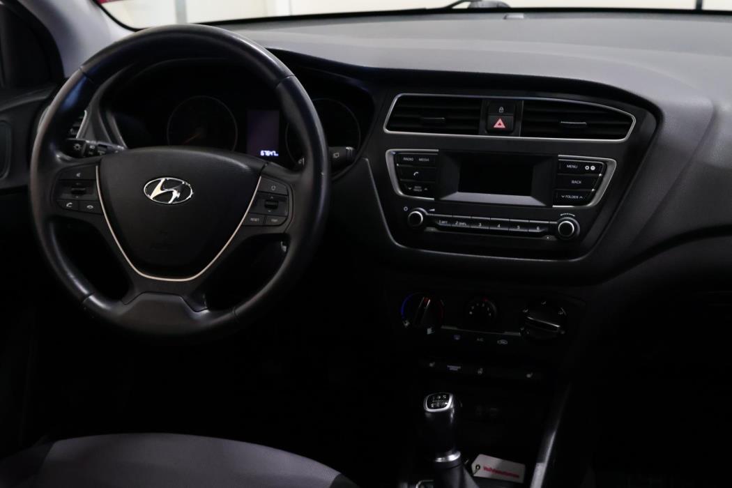 HYUNDAI i20 2020
