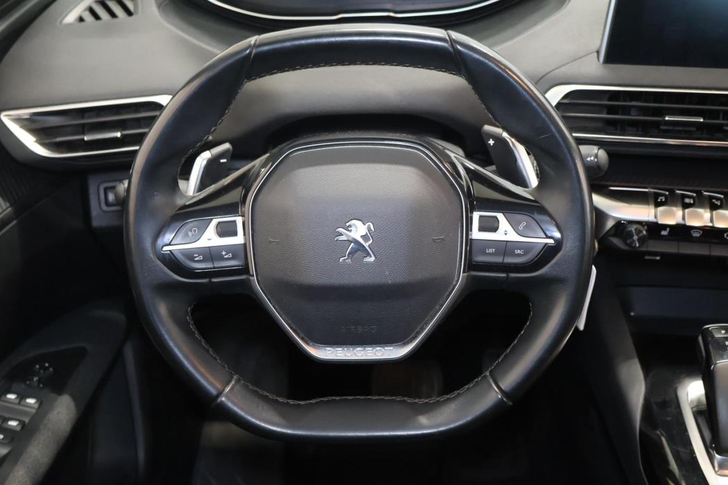 PEUGEOT 3008 2020