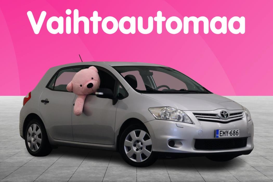 TOYOTA Auris 2011