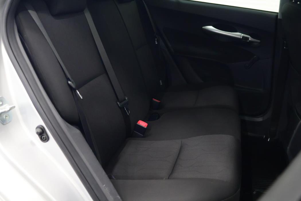 TOYOTA Auris 2011