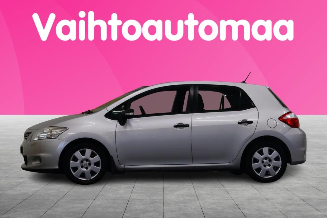 TOYOTA Auris 2011