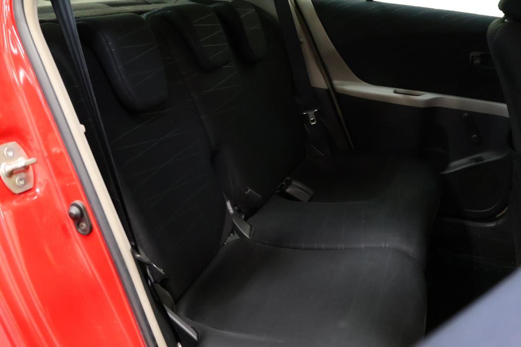 TOYOTA Yaris 2007