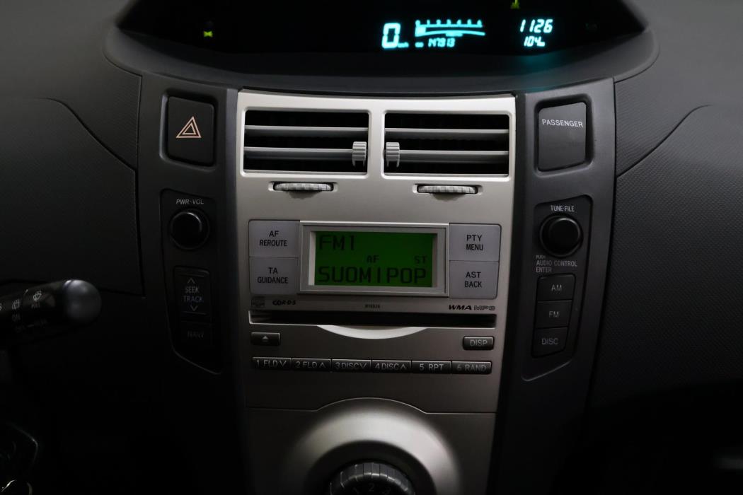 TOYOTA Yaris 2007