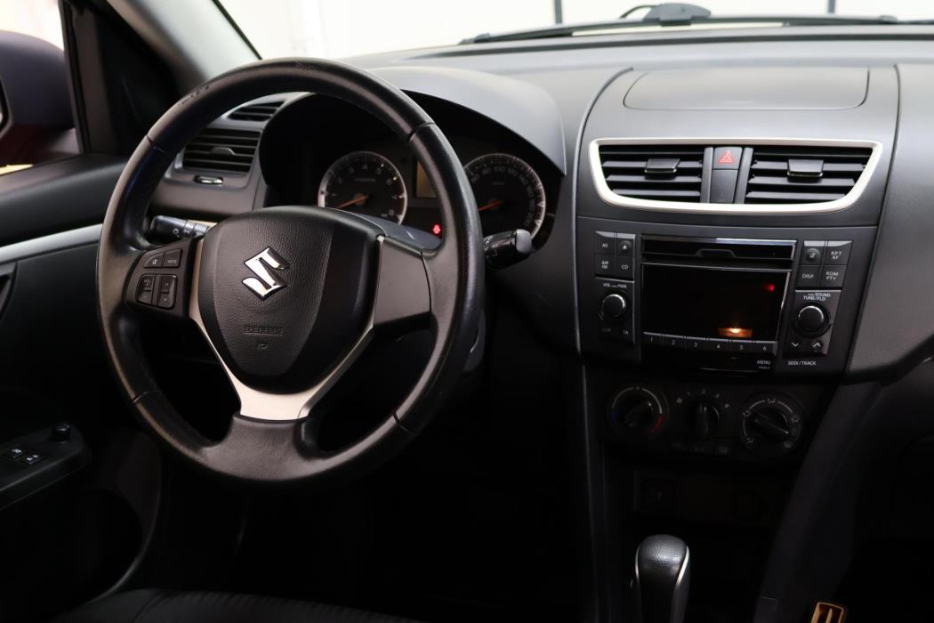 SUZUKI Swift 2011