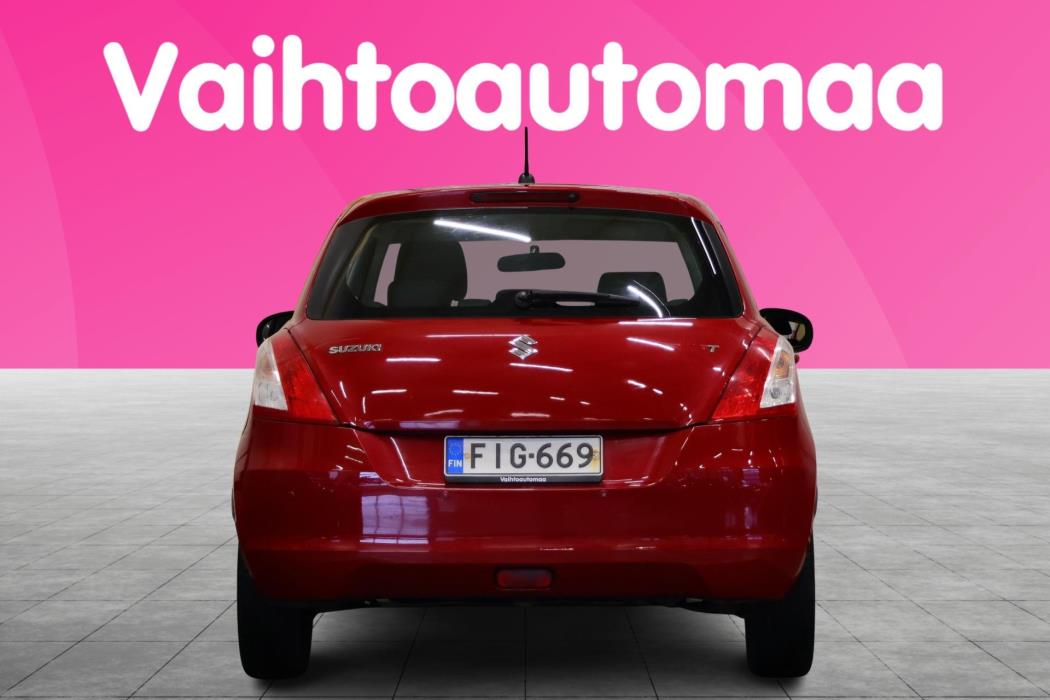 SUZUKI Swift 2011