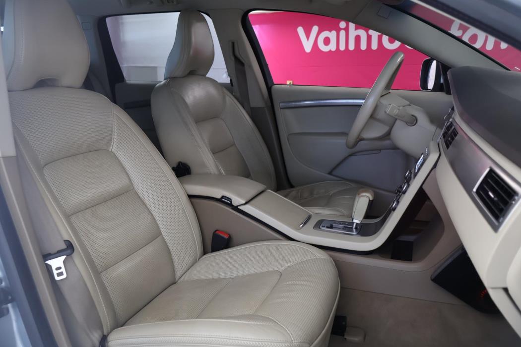VOLVO XC70 2009