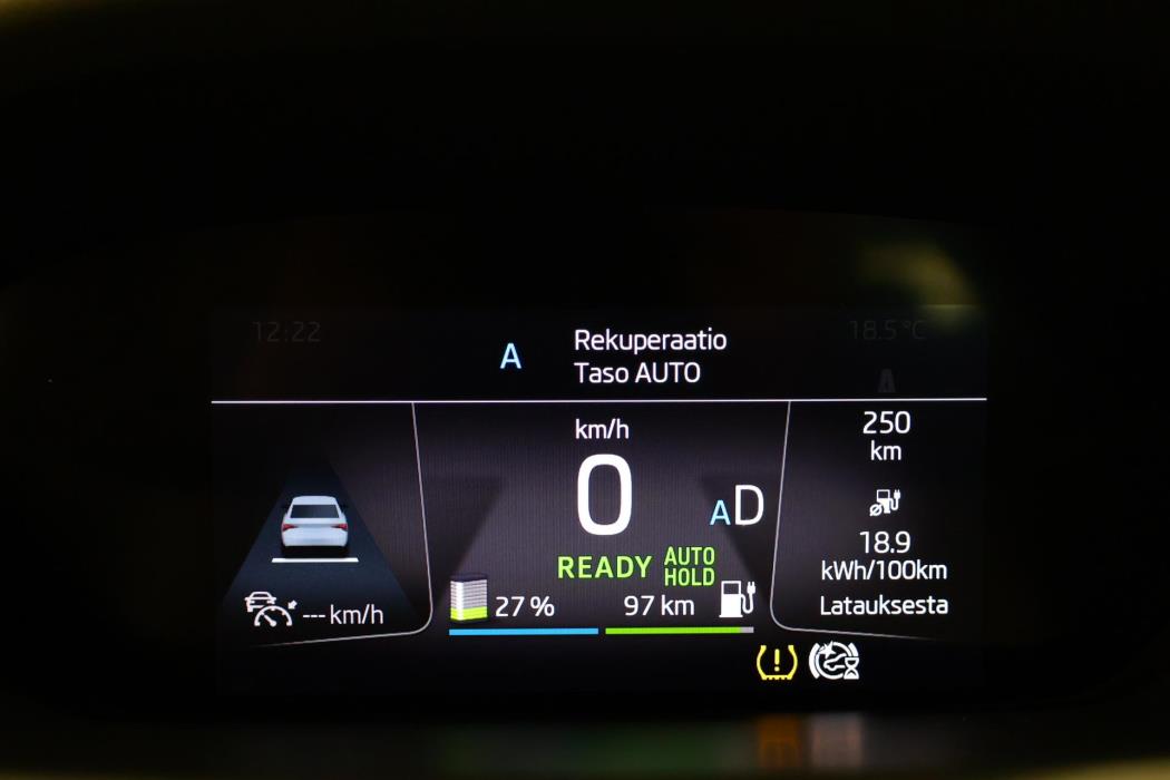 SKODA Enyaq 2023