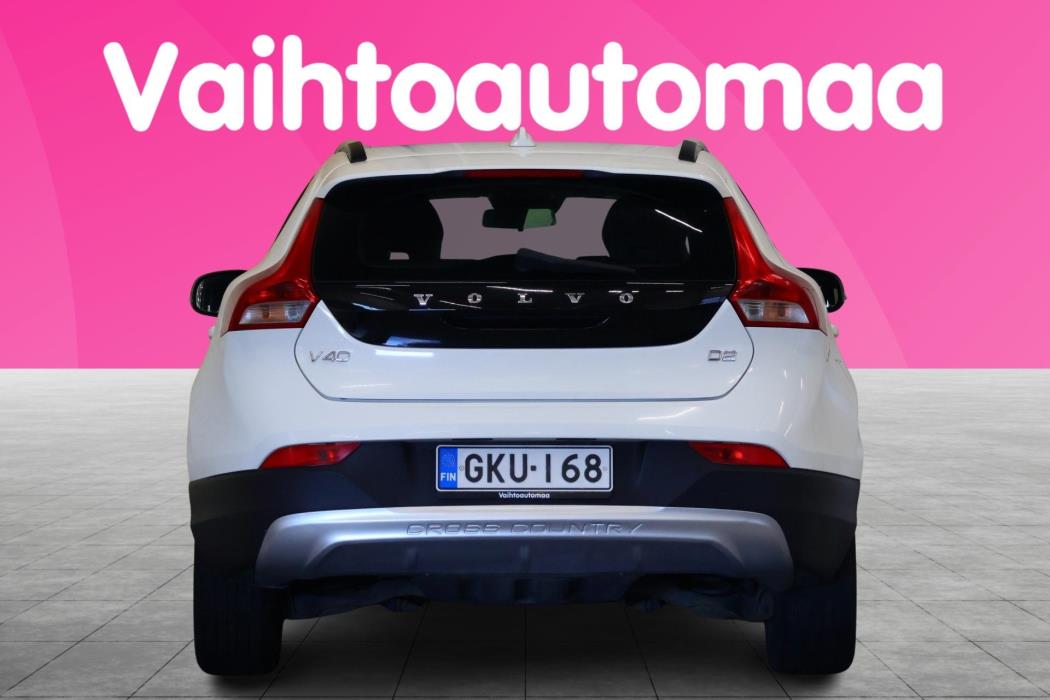 VOLVO V40 Cross Country 2013