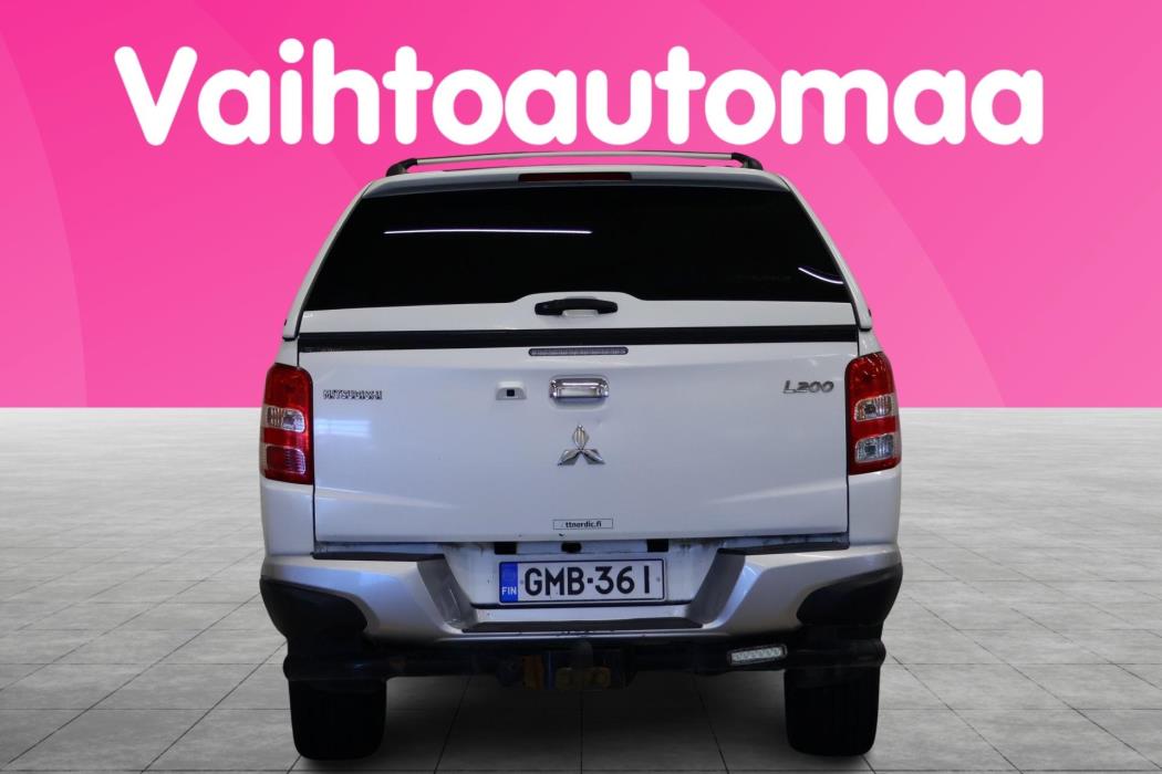 MITSUBISHI L200 2016