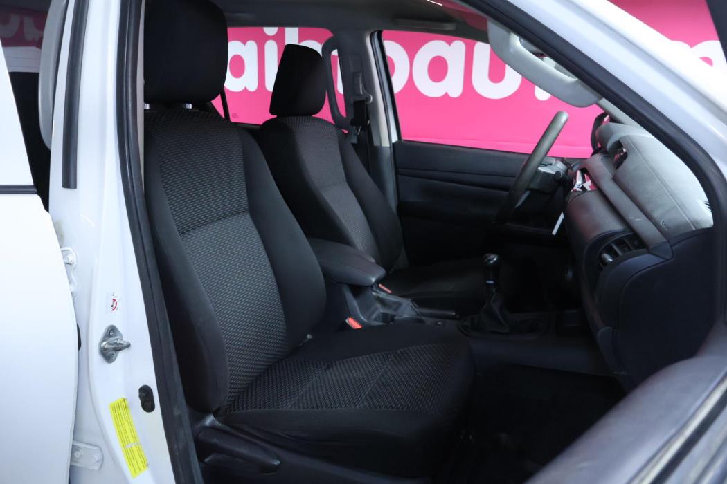 TOYOTA Hilux 2017