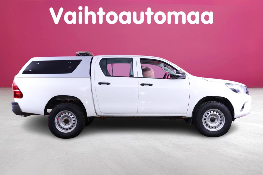 TOYOTA Hilux 2017