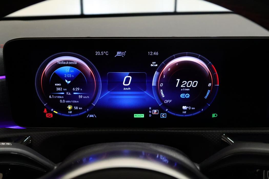 MERCEDES-BENZ CLA 2022
