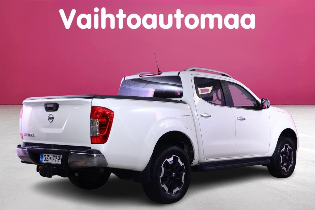 NISSAN Navara 2022