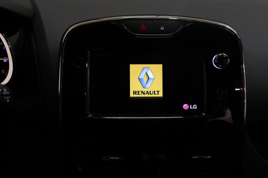 RENAULT Clio 2014