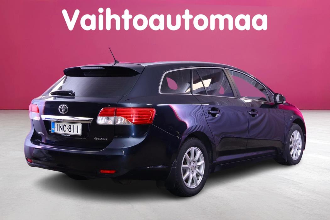 TOYOTA Avensis 2014