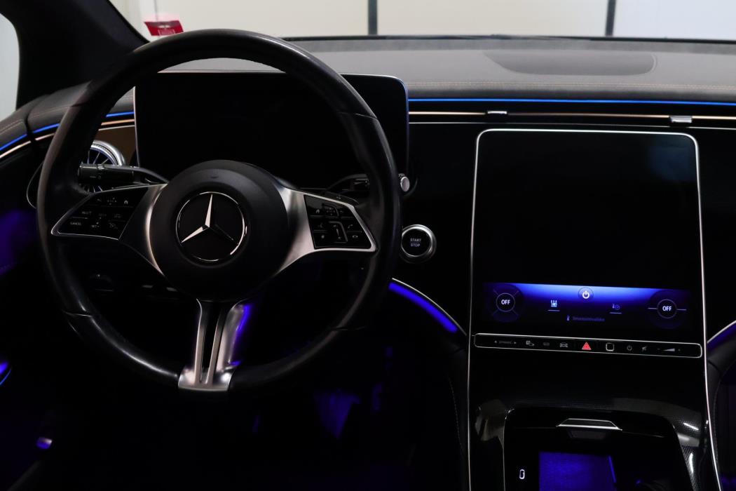 MERCEDES-BENZ EQE 2022