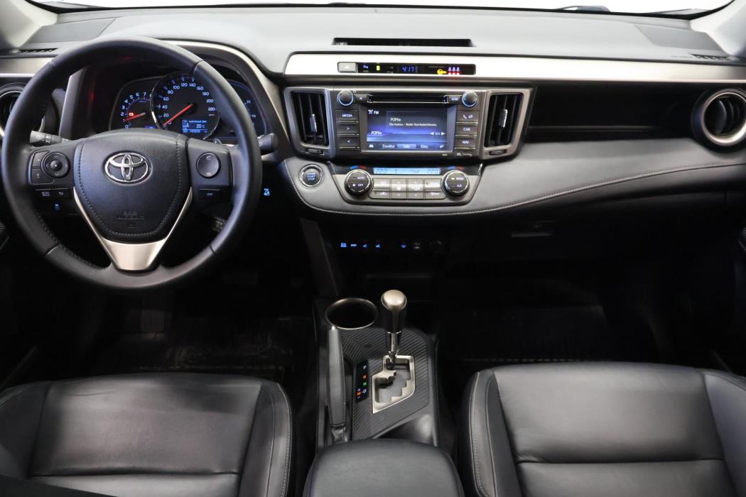 TOYOTA RAV4 2015