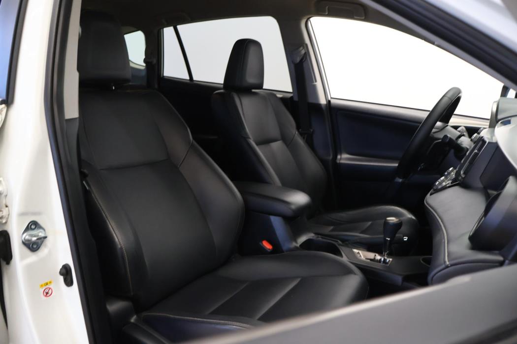 TOYOTA RAV4 2015