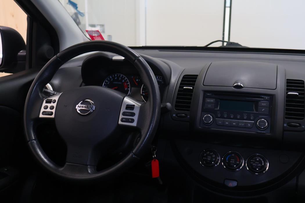 NISSAN Note 2013