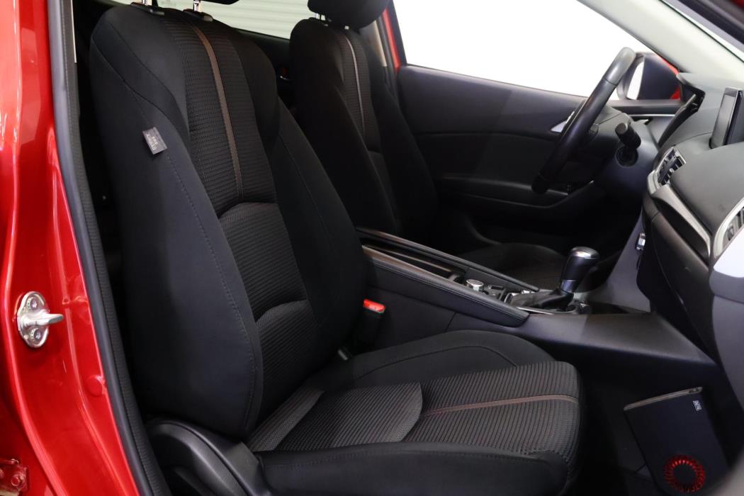 MAZDA 3 2018
